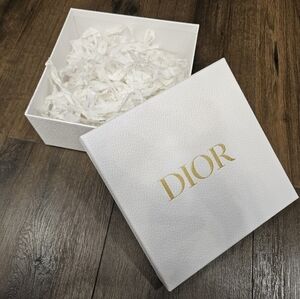 NEW Dior White Hard Gift Box + Tissue Filling